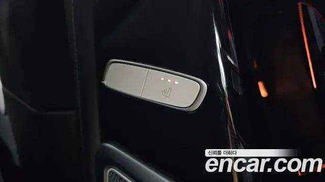 Mercedes-Benz G-Class 2019 — Фото 19/20
