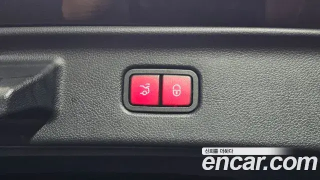 Mercedes-Benz S-Class 2023 — Photo 25/37