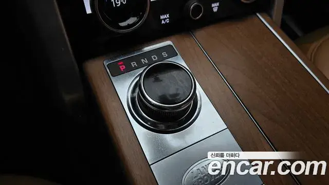 Land Rover Range Rover 2018 — Şəkil 18/20