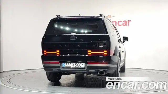 Hyundai Santa Fe 2024 — Photo 8/32