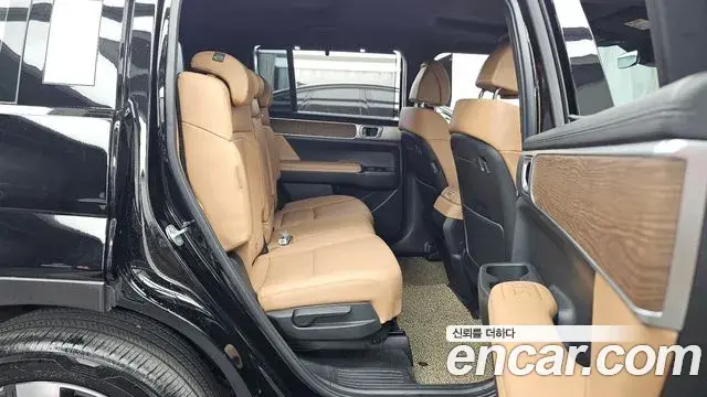 Hyundai Santa Fe 2024 — Photo 2/32