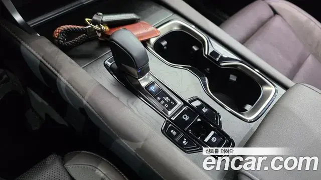 Lexus RX350h 2024 — ფოტო 25/34
