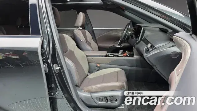 Lexus RX350h 2024 — ფოტო 33/34