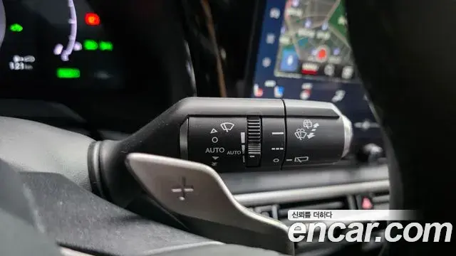 Lexus RX350h 2024 — ფოტო 8/34