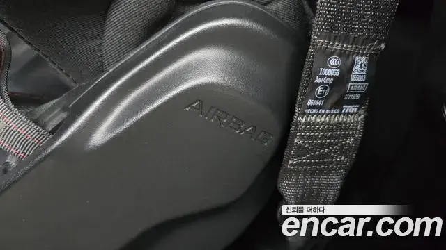 Jeep Wrangler 2020 — ფოტო 17/30