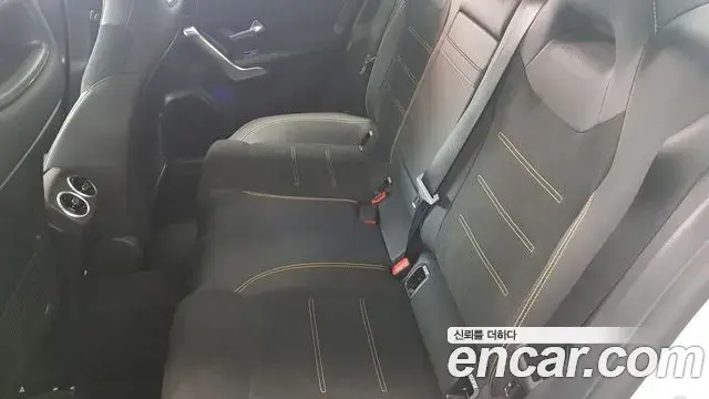 Mercedes-Benz CLA-Class 2025 — Фото 8/18