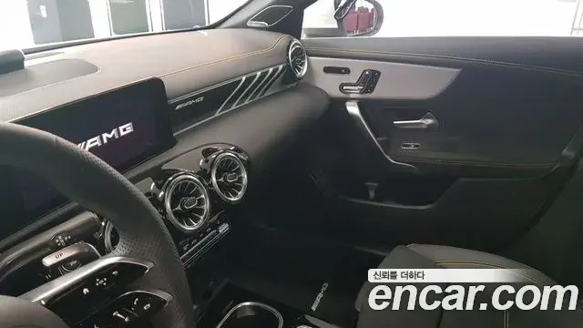 Mercedes-Benz CLA-Class 2025 — Фото 12/18