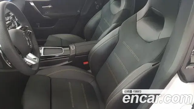 Mercedes-Benz CLA-Class 2025 — Фото 13/18