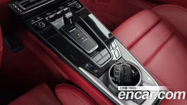 Porsche 911 2024 — Şəkil 8/32