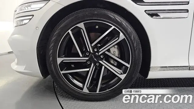 Genesis G80 2024 — ფოტო 12/37