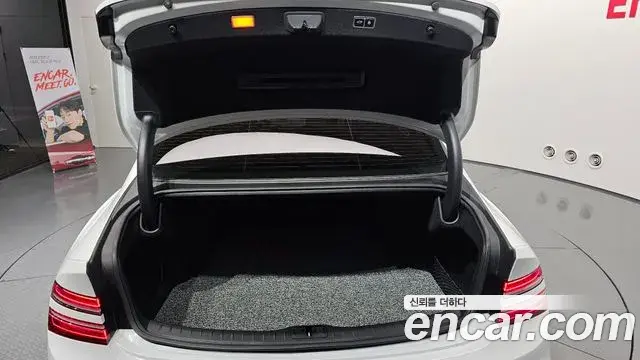 Genesis G80 2024 — ფოტო 35/37