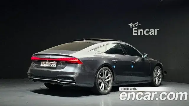 Audi A7 2020 — Фото 2/20