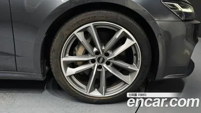 Audi A7 2020 — Şəkil 14/33