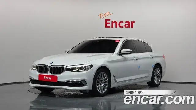 BMW 5 Series 2019 — Фото 1/20
