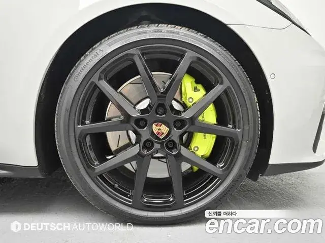 Porsche Panamera 2025 — ფოტო 20/20