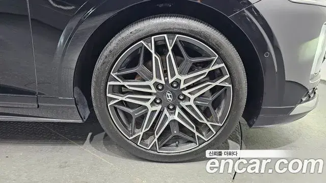 Hyundai Grandeur Hybrid 2024 — ფოტო 17/34