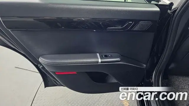 Hyundai Grandeur Hybrid 2024 — ფოტო 27/34