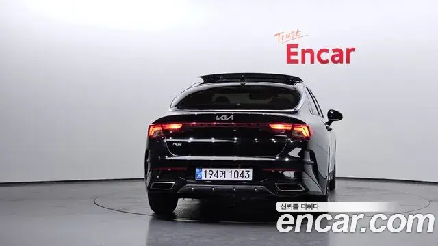 Kia K5 2021 — Şəkil 19/20