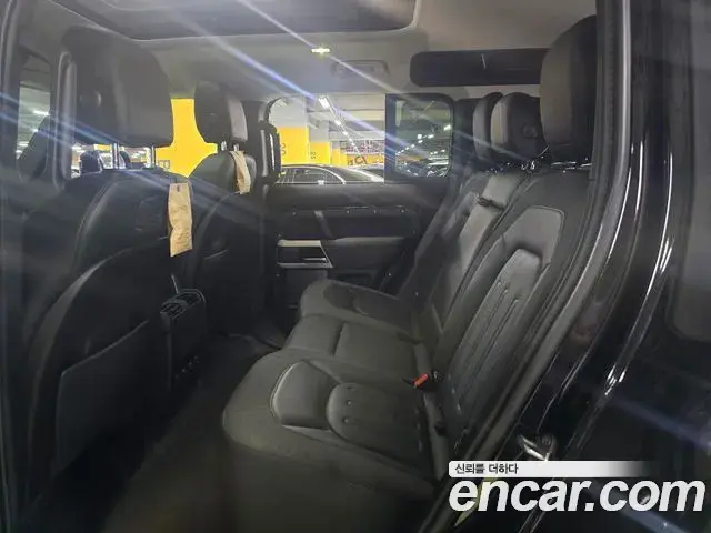 Land Rover Defender 2020 — ფოტო 1/14