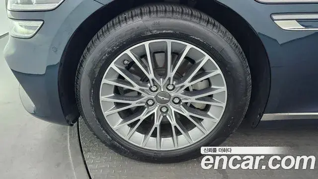 Genesis G80 2023 — ფოტო 8/32