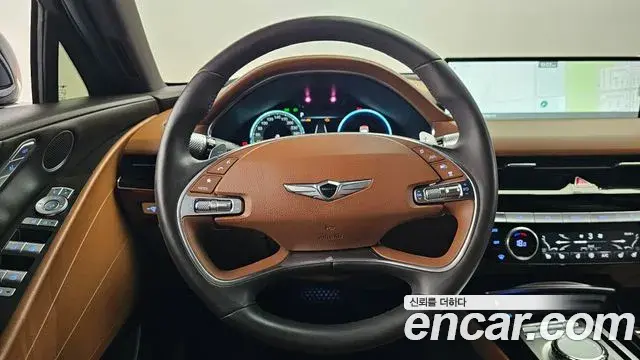 Genesis G80 2023 — ფოტო 13/32