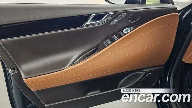 Genesis G80 2023 — ფოტო 11/32