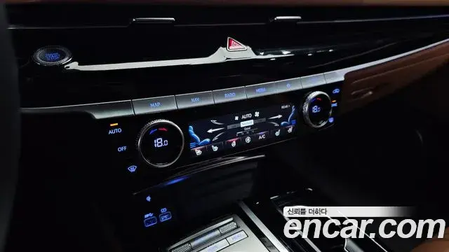 Genesis G80 2023 — ფოტო 12/32