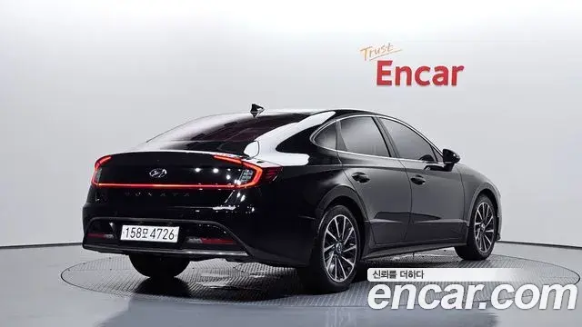 Hyundai Sonata 2021 — Фото 2/20