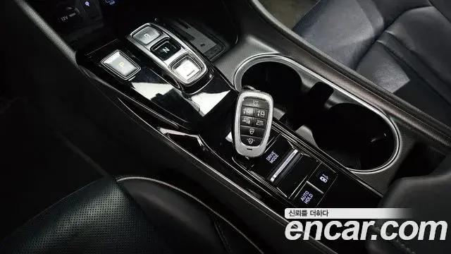 Hyundai Sonata 2021 — Фото 9/20