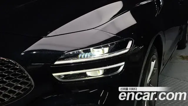 Genesis G70 2020 — Photo 21/31