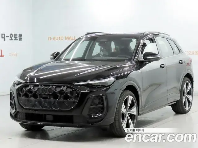 Audi Q5 2025 — Photo 1/2