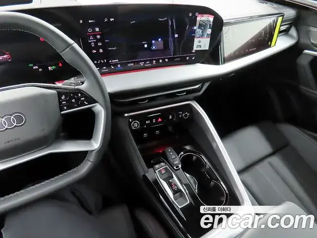 Audi Q5 2025 — Фото 12/20