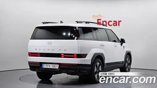 Hyundai Santa Fe 2024 — ფოტო 9/33