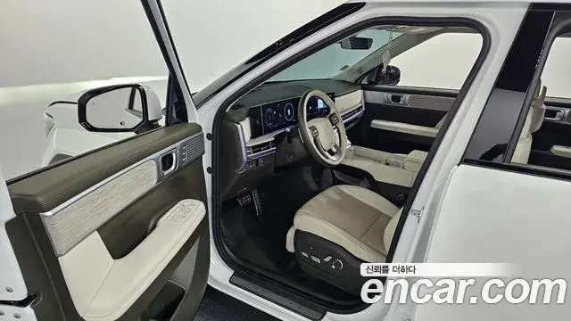 Hyundai Santa Fe 2024 — ფოტო 18/33