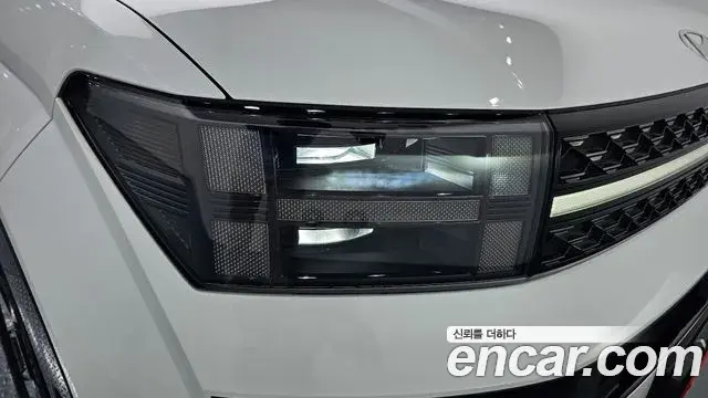 Hyundai Santa Fe 2024 — ფოტო 30/33