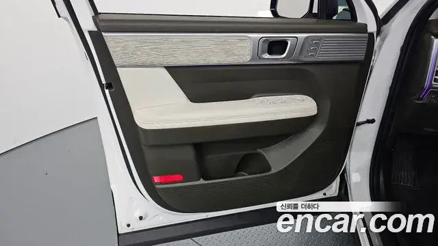 Hyundai Santa Fe 2024 — ფოტო 16/33