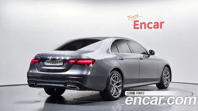 Mercedes-Benz E-Class 2021 — Şəkil 8/33