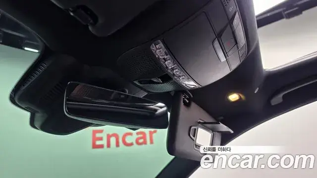 Mercedes-Benz E-Class 2021 — Şəkil 19/33