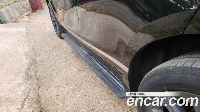 Land Rover Range Rover Velar 2018 — ფოტო 7/19