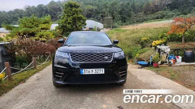 Land Rover Range Rover Velar 2018 — ფოტო 2/19
