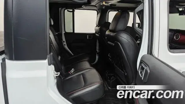 Jeep Gladiator 2023 — Photo 7/34
