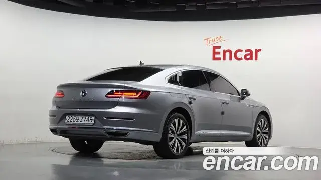 Volkswagen Arteon 2019 — Photo 11/32