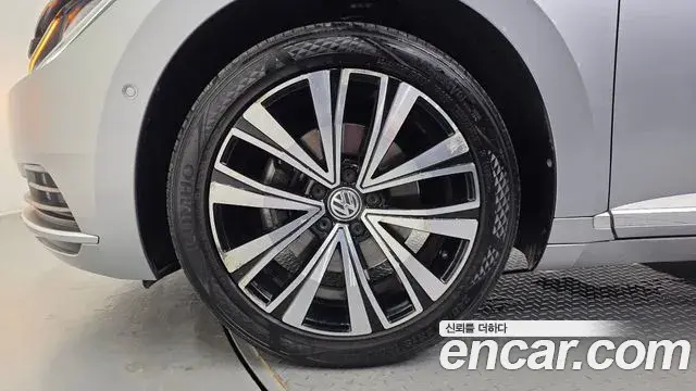 Volkswagen Arteon 2019 — Photo 8/32