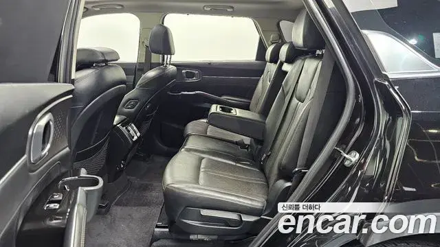 Kia Sorento 2021 — Фото 12/20
