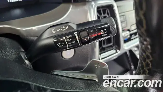 Kia Sorento 2021 — Фото 18/20