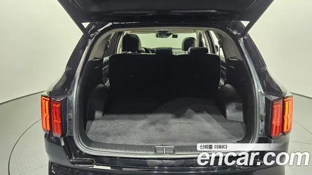 Kia Sorento 2021 — Photo 10/32