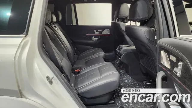 Mercedes-Benz GLS-Class 2025 — ფოტო 28/37