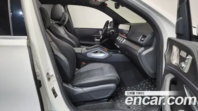 Mercedes-Benz GLS-Class 2025 — ფოტო 32/37