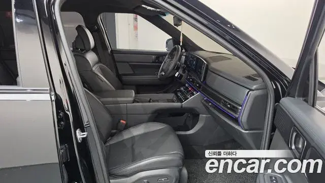 Hyundai Santa Fe 2024 — Photo 18/33
