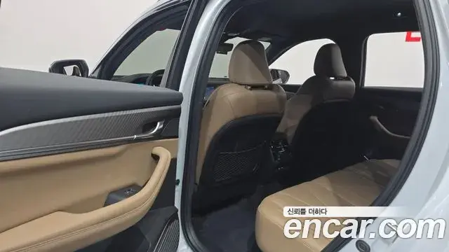 Renault Samsung Grand Koleos 2024 — ფოტო 12/31